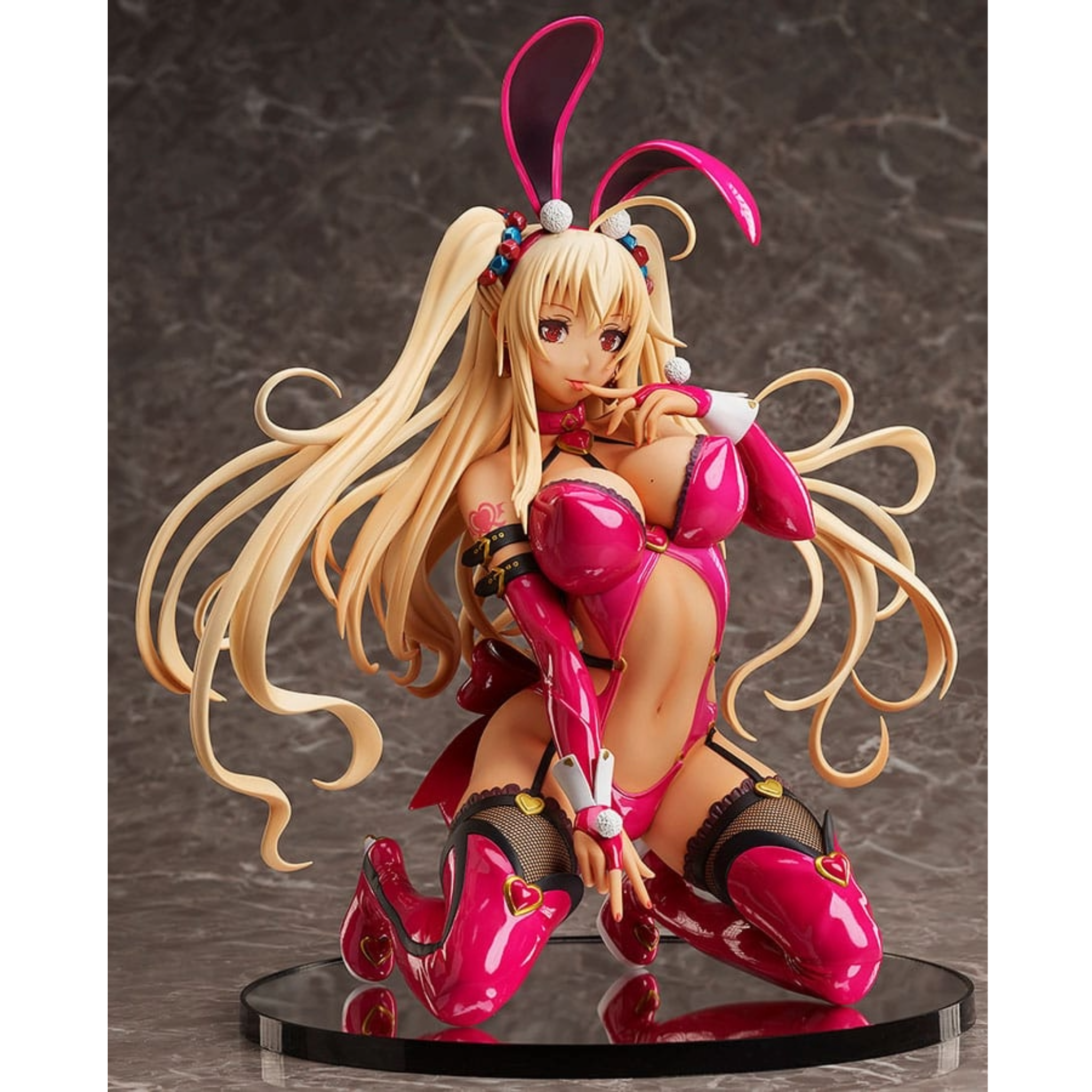 Creators Opinion: Caroline Yuri 1/4 Scale PVC Statue (Tanned Bunny Ver.) – Damaged Packaging