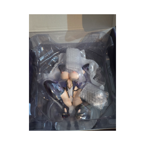 BINDing Olivia 1/4 Scale Figure - Factory Sealed Internal View
